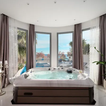 Beachfront Sevid With Heated Pool And Jacuzzi Вілла Zaglavice